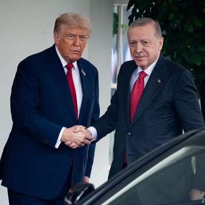 Donald Trump et Recep Tayyip Erdogan. (Crédits: Tom Williams/CQ-Roll Call, Inc via Getty Images)